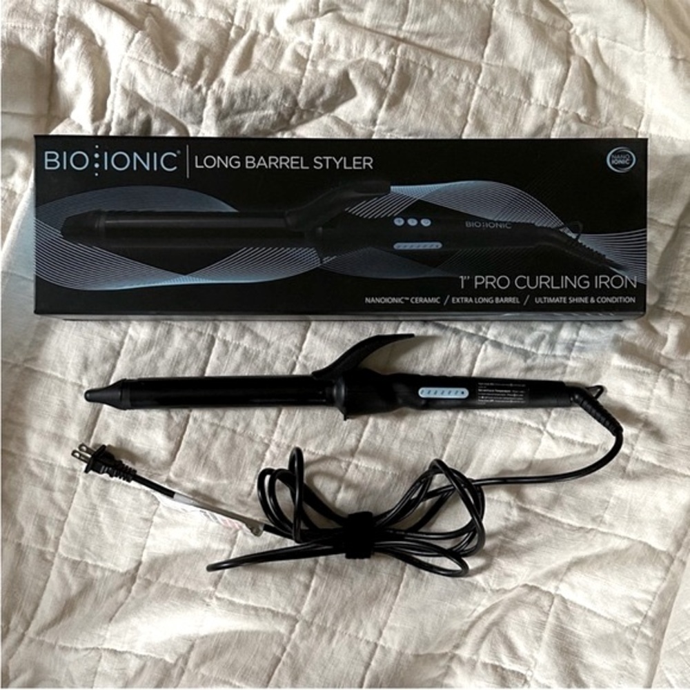 🌟Bioionic 1” Barrel Curling Iron🌟